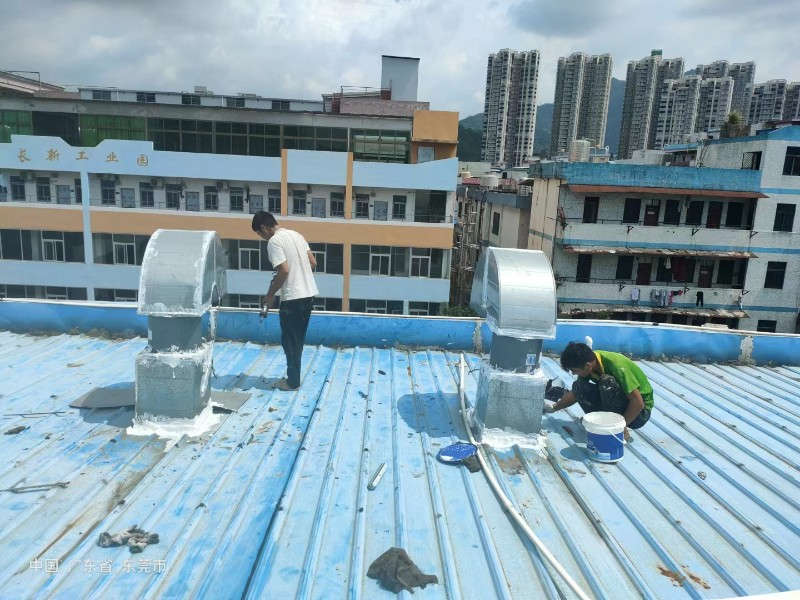 柘城钢结构屋面涂料维修方法